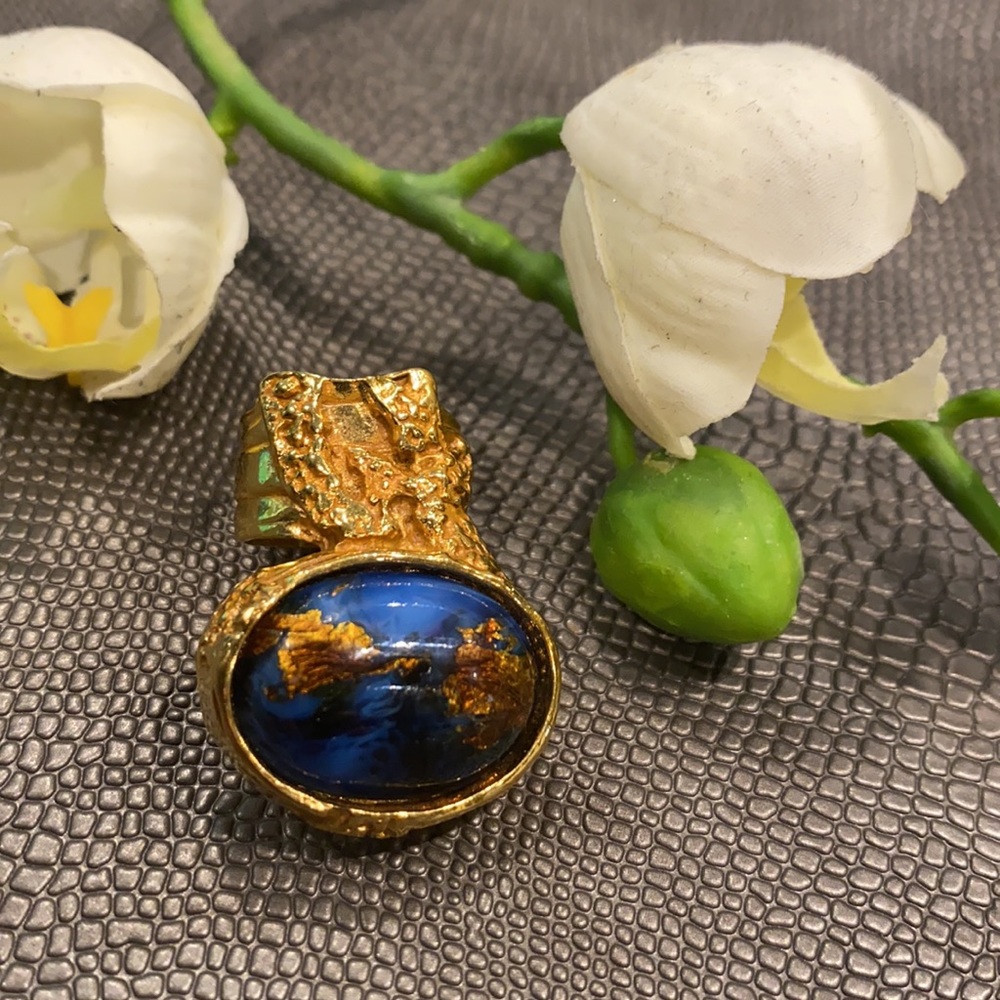 🔹YSL
Glass Cabochon Arty Ovale Ring Gold Blue - Picture 6 of 8